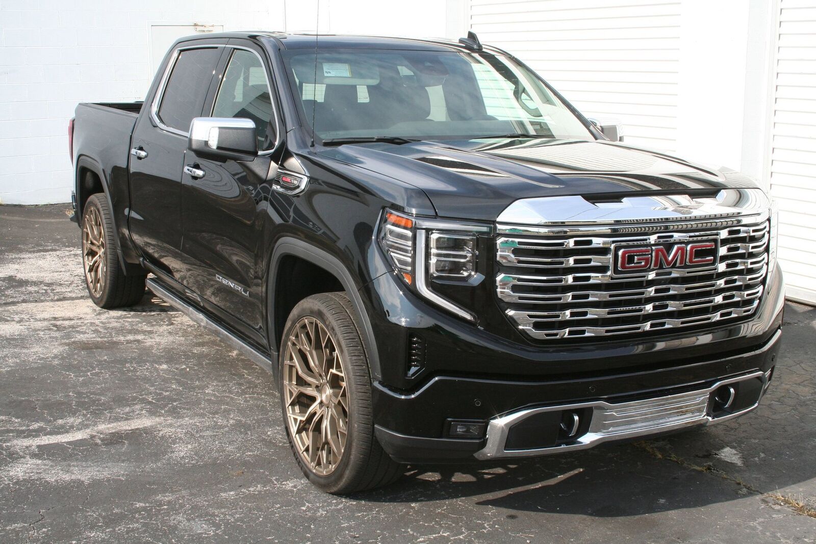 2024 GMC Sierra