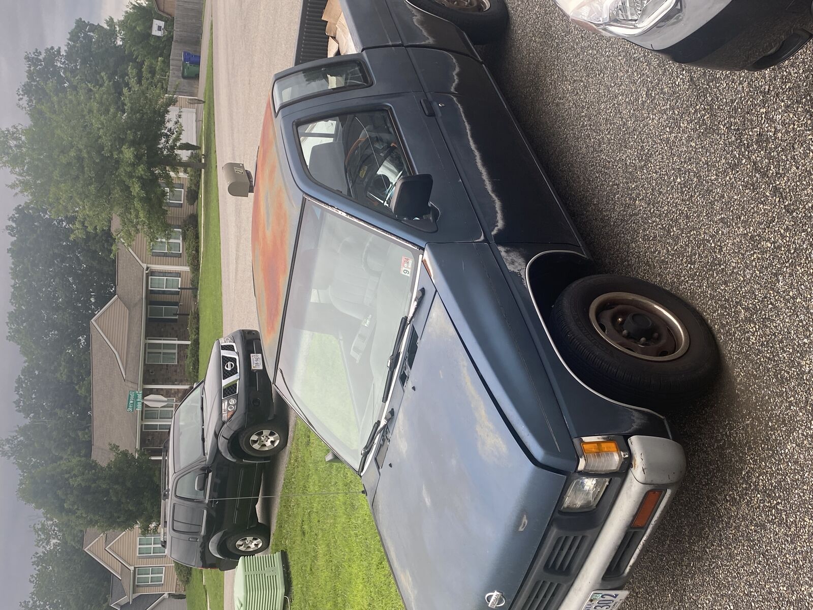 Nissan Pickup