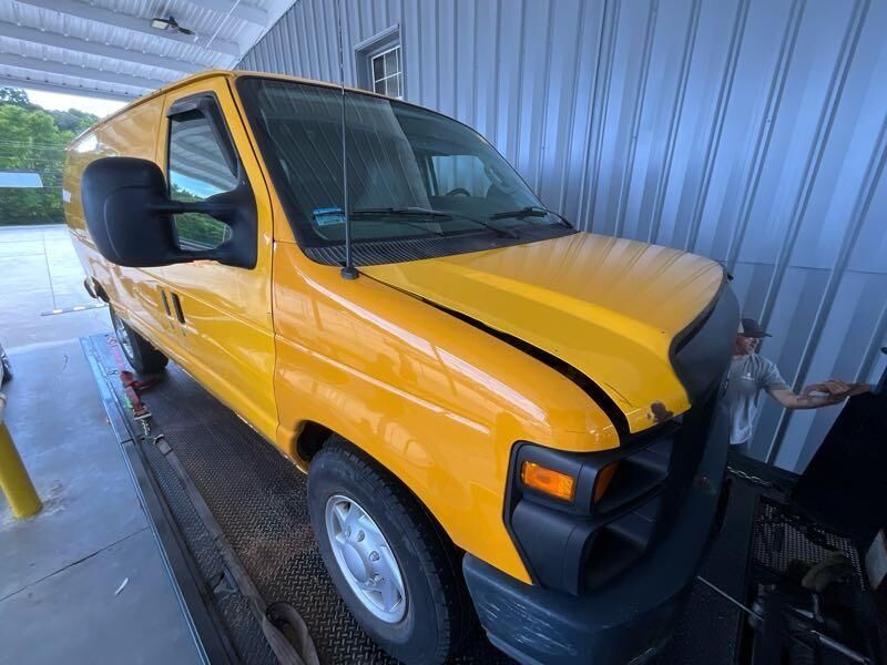 Ford E-250