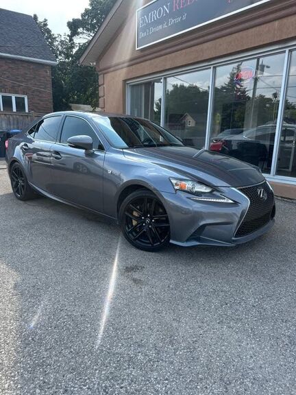Lexus IS