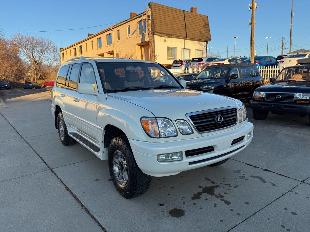 Lexus LX