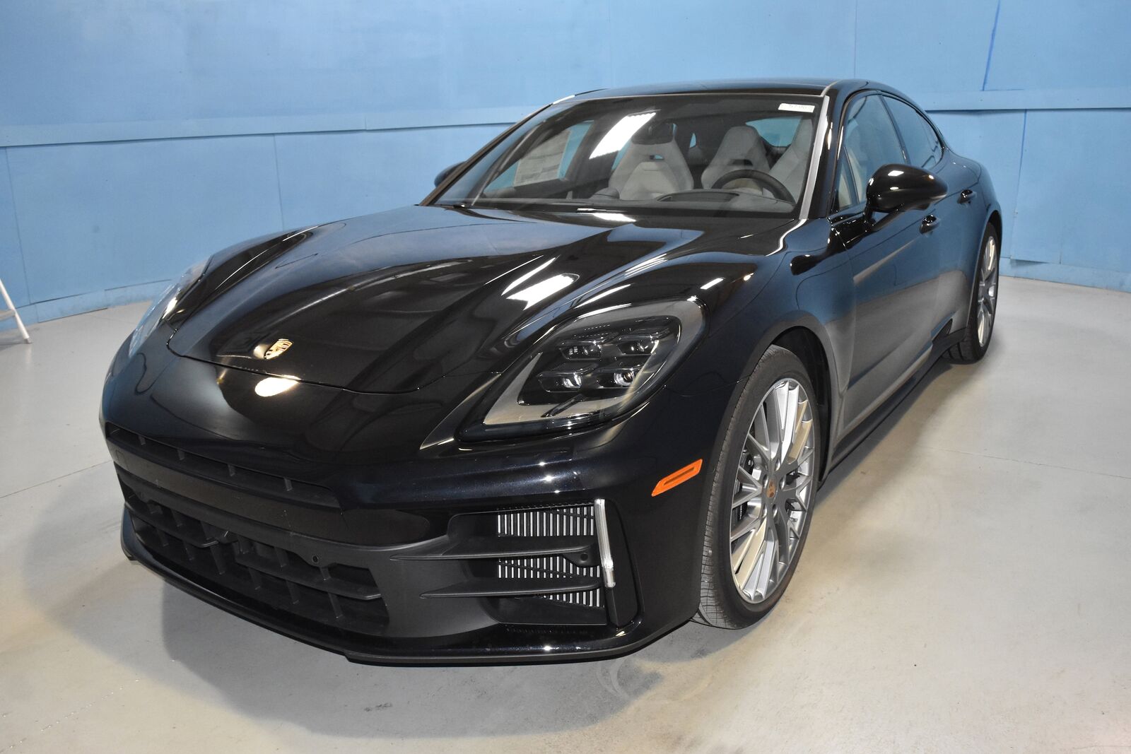 2025 PORSCHE Panamera