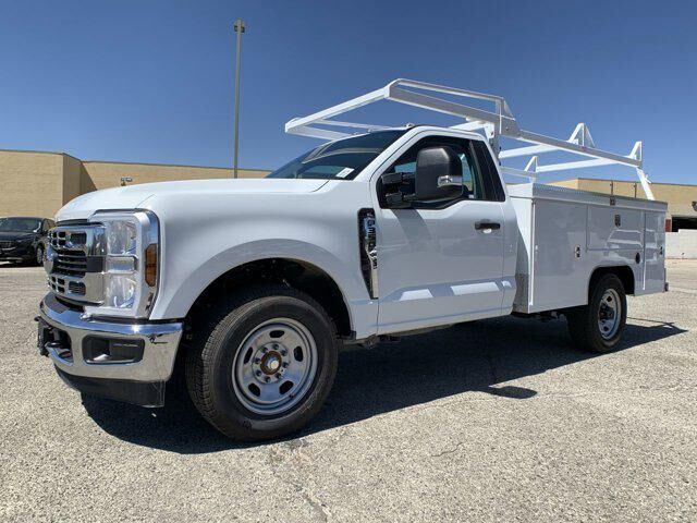 2025 FORD F-350