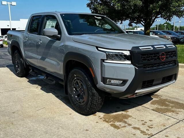 2025 NISSAN Frontier