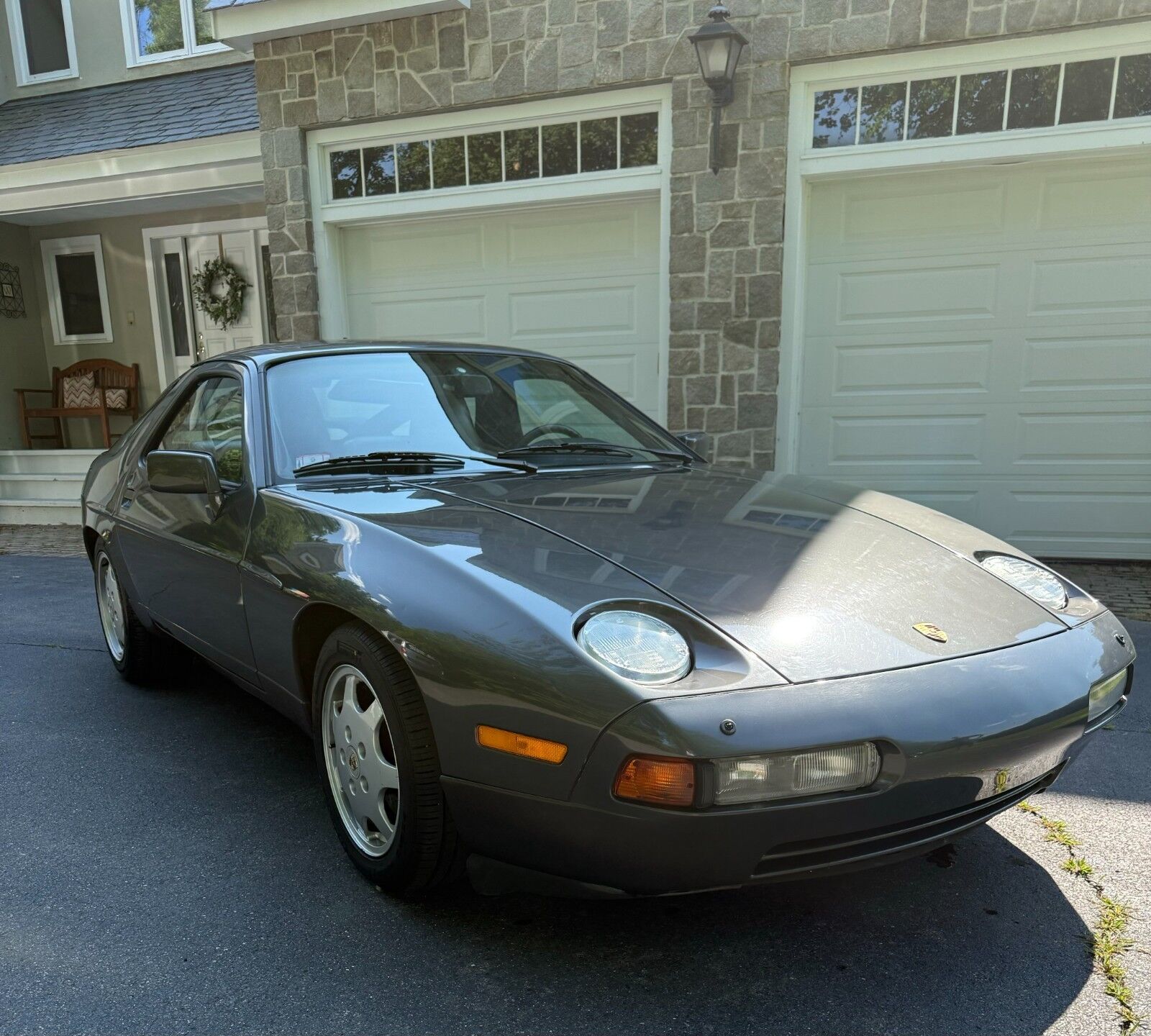 Porsche 928