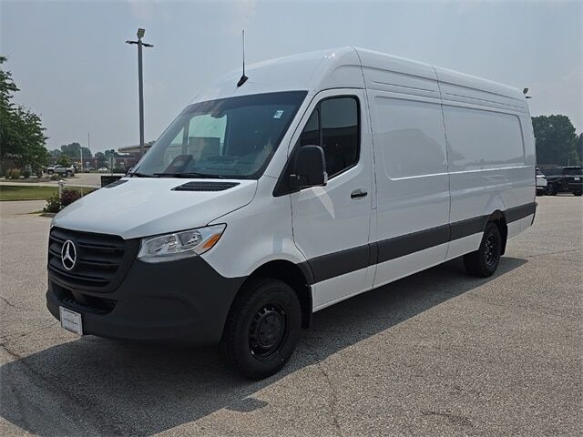 2025 MERCEDES-BENZ Sprinter