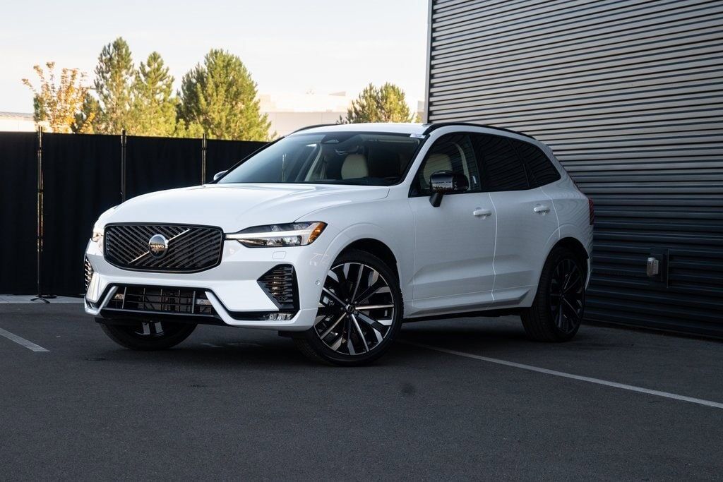 2026 VOLVO XC60