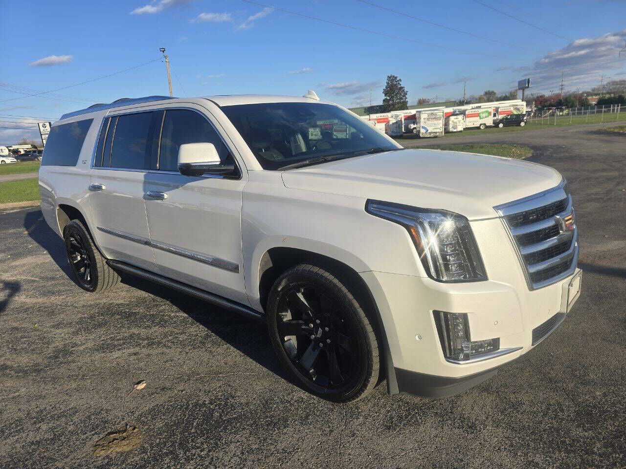 2017 CADILLAC Escalade ESV