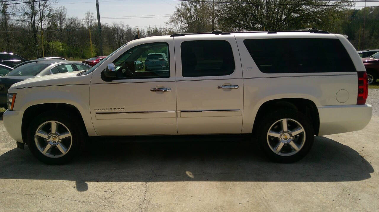 2013 CHEVROLET Suburban