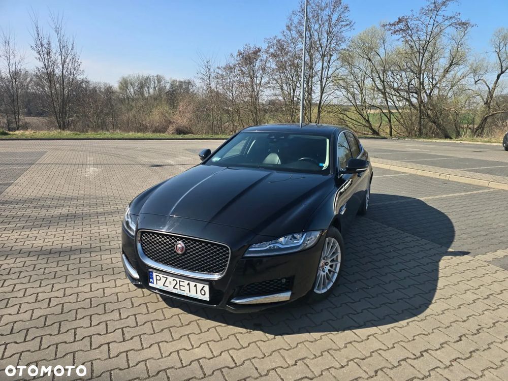Jaguar XF