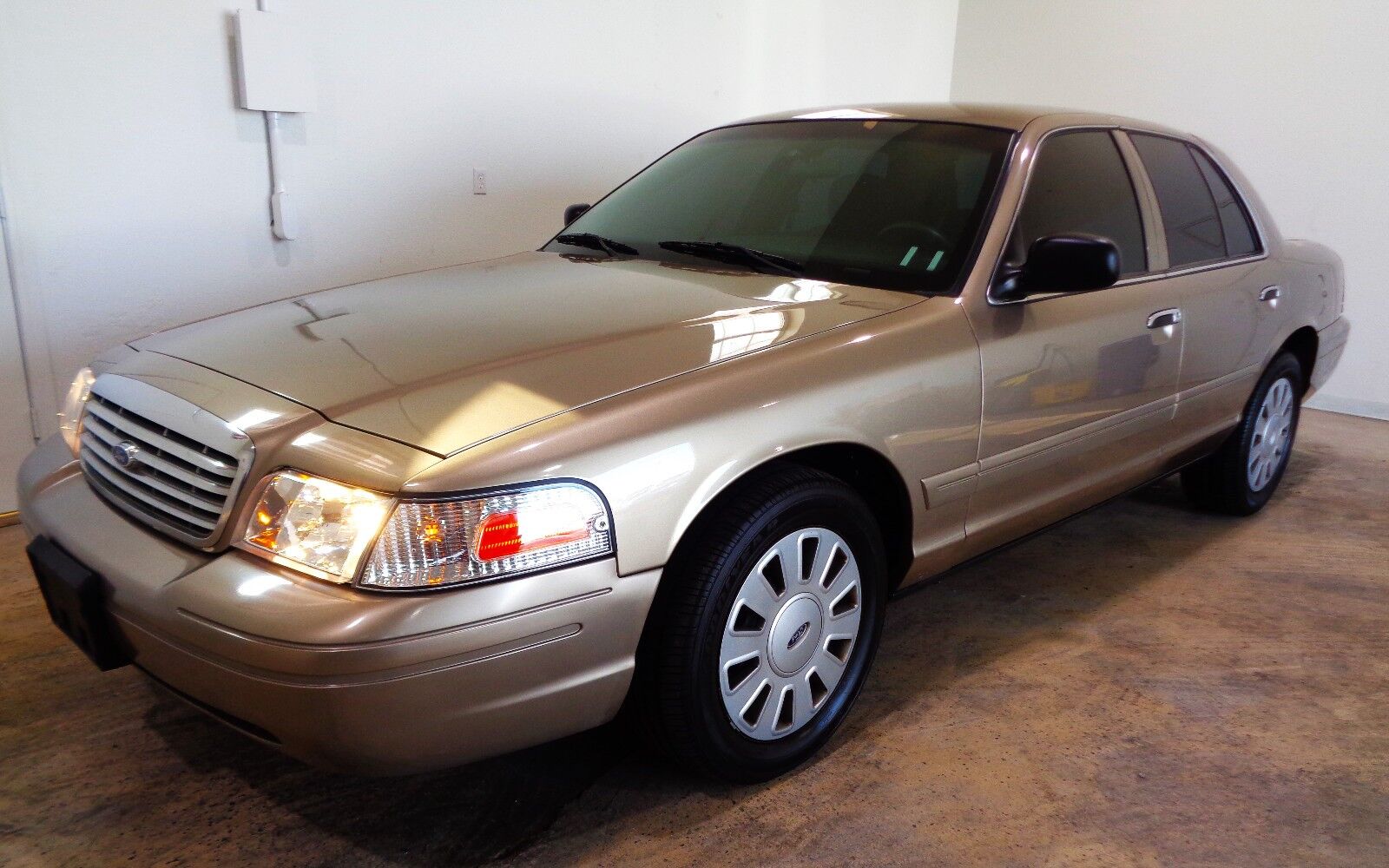 Ford Crown Victoria