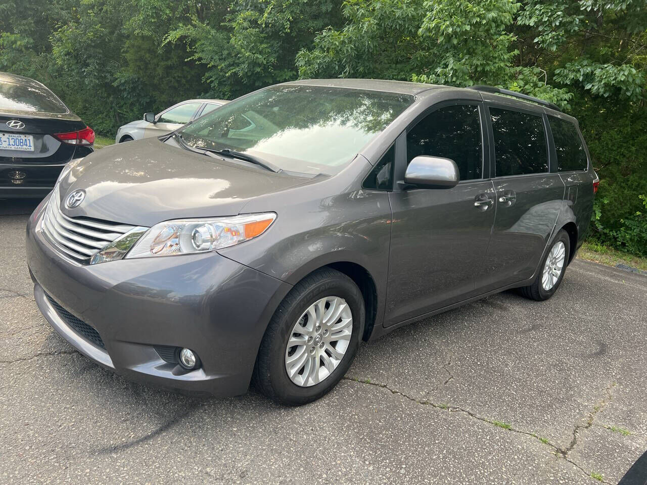 2017 TOYOTA Sienna