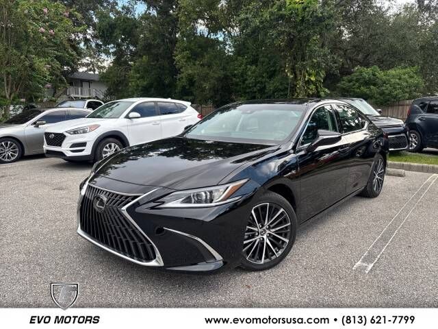 2024 LEXUS ES