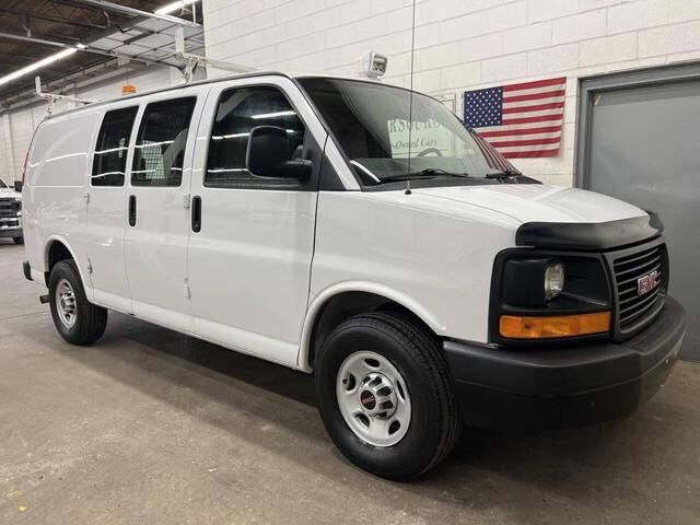 GMC Savana