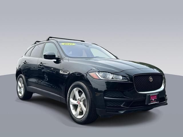 2017 JAGUAR F-Pace