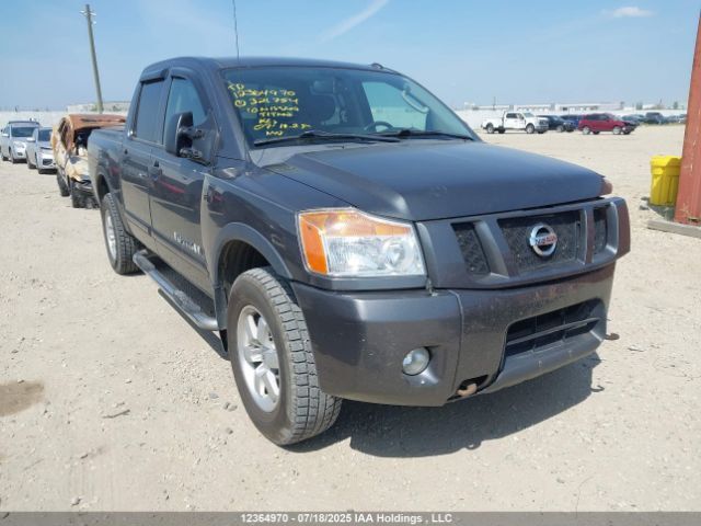Nissan Titan