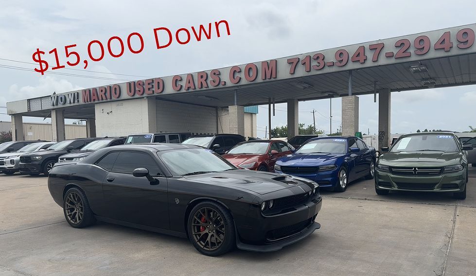 2017 DODGE Challenger