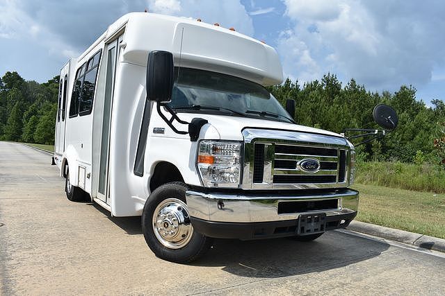 2018 FORD E-350