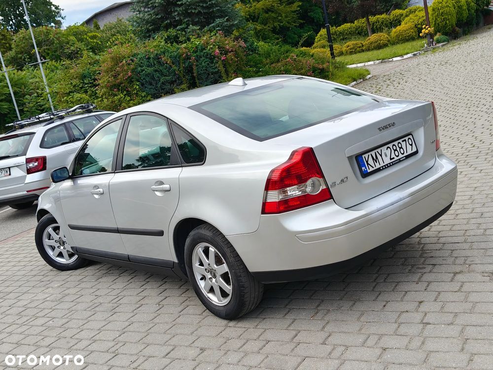Volvo S40