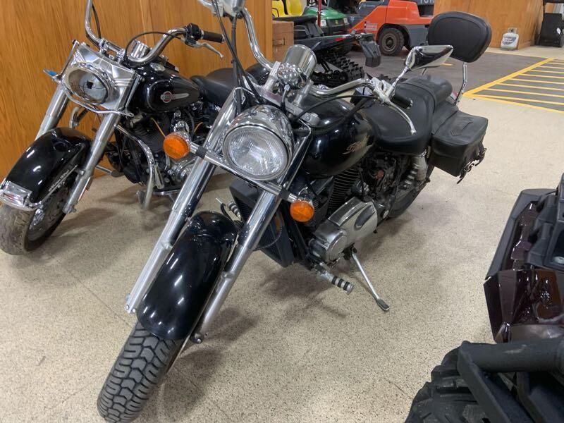 Honda VT1100C2 (SHADOW SABRE)