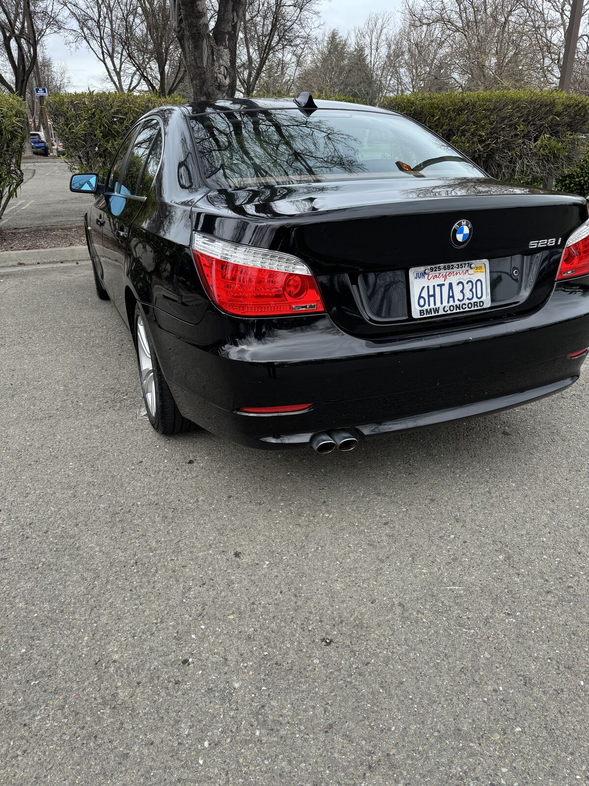 BMW 528i