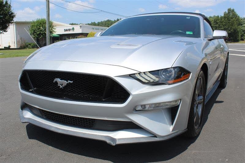 2019 FORD Mustang