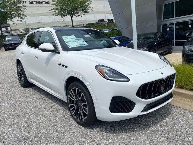 2025 MASERATI Grecale