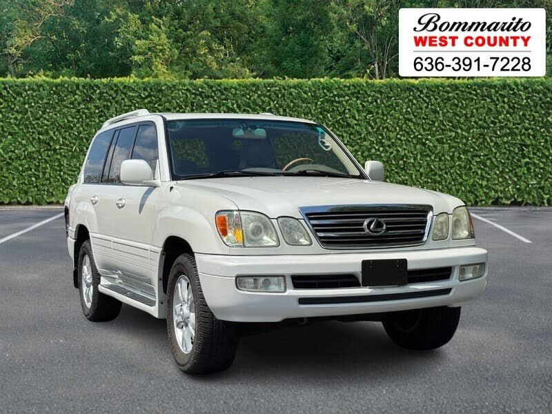 2005 LEXUS LX
