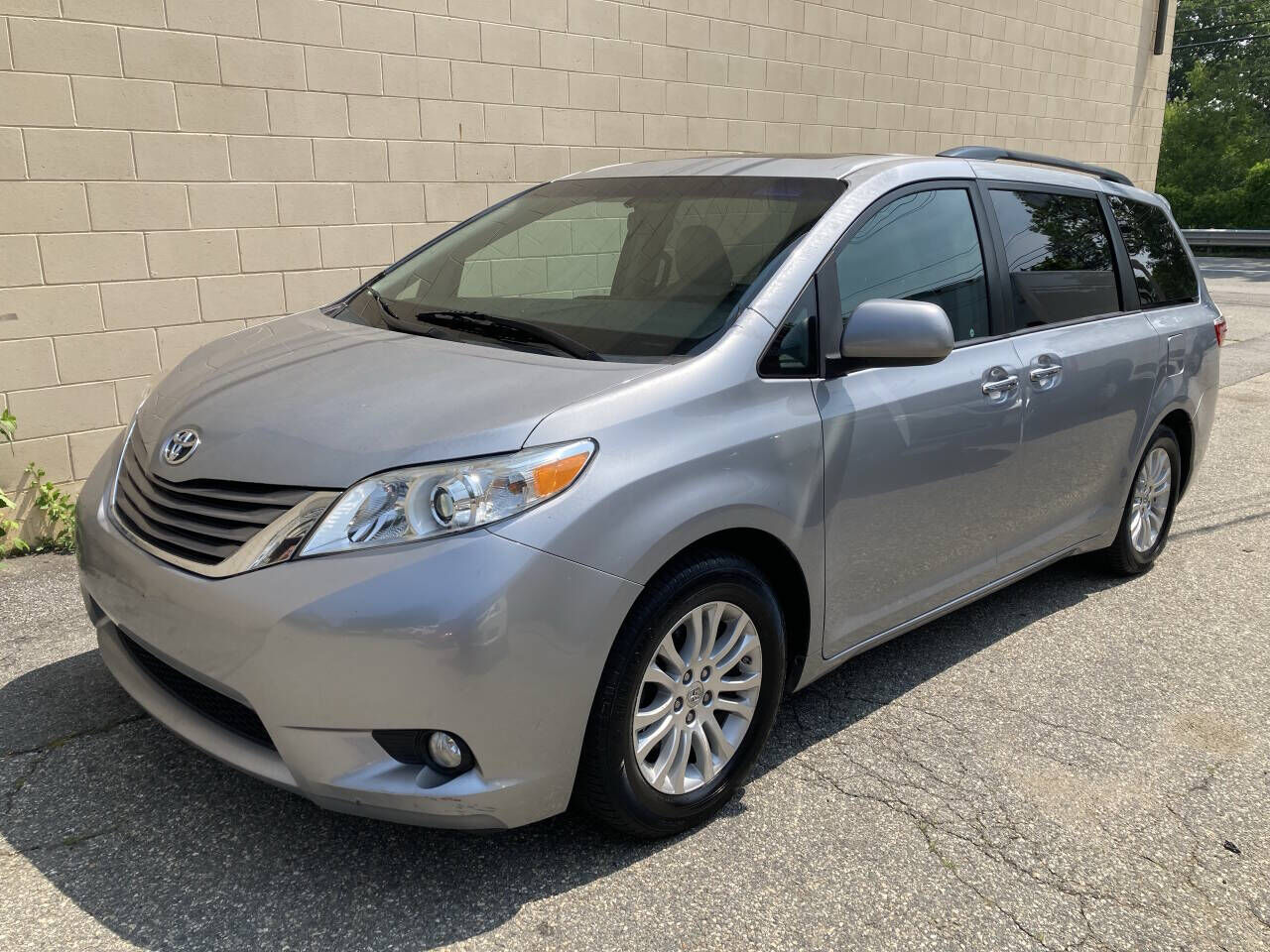 2015 TOYOTA Sienna