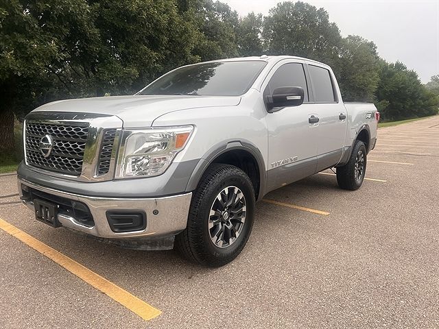 2019 NISSAN Titan