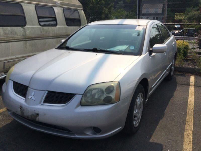 Mitsubishi Galant