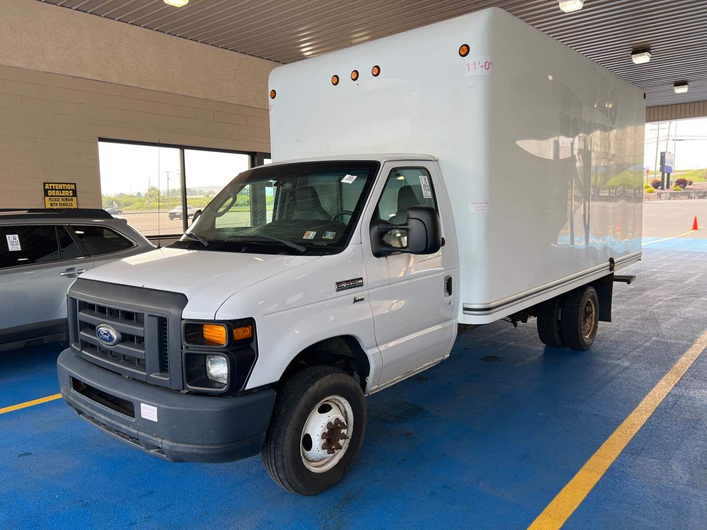Ford E-350