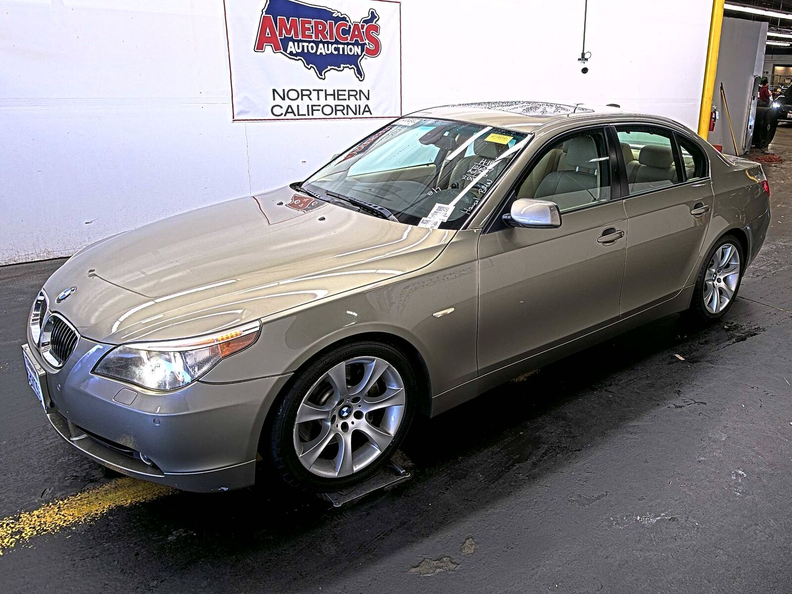 BMW 545i