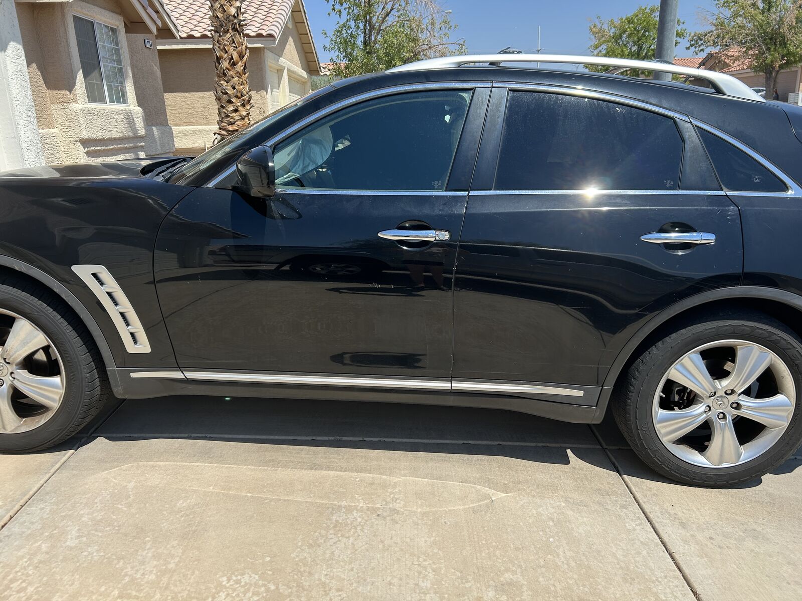 Infiniti FX35