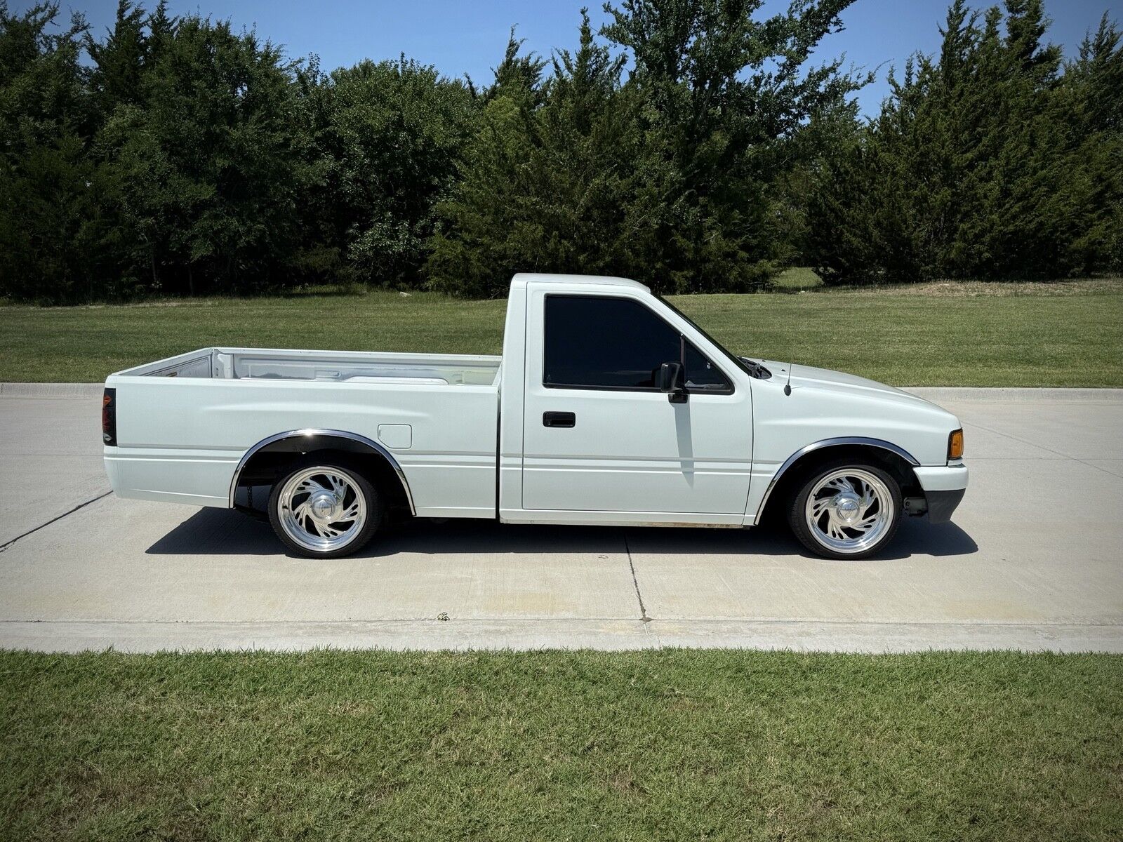 Isuzu Pickup