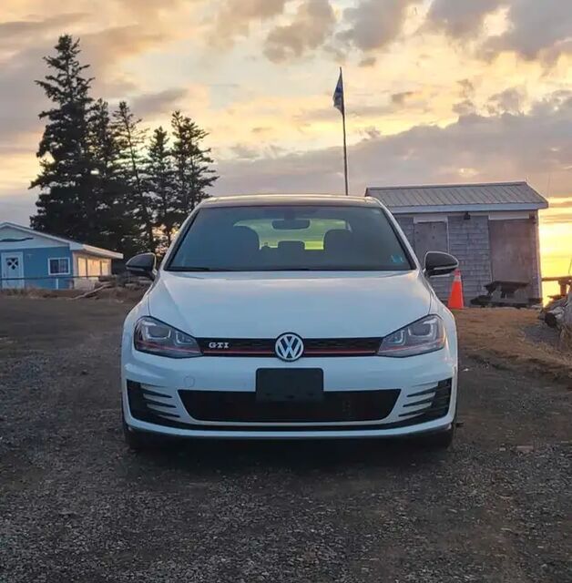 Volkswagen Golf GTI