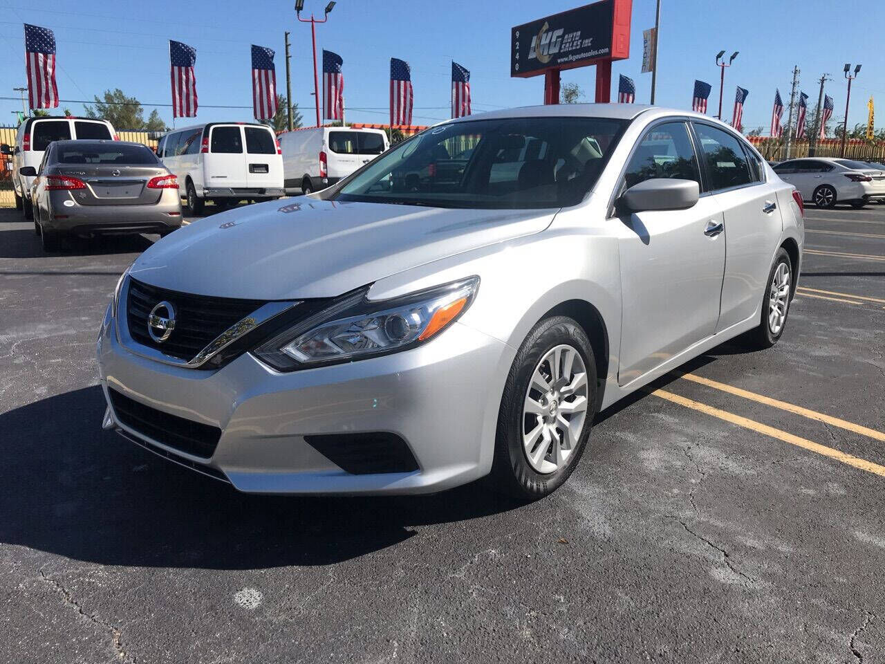 2017 NISSAN Altima