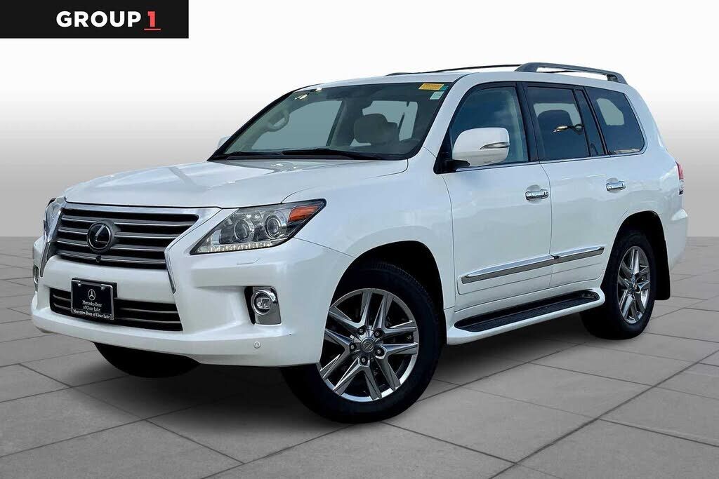Lexus LX