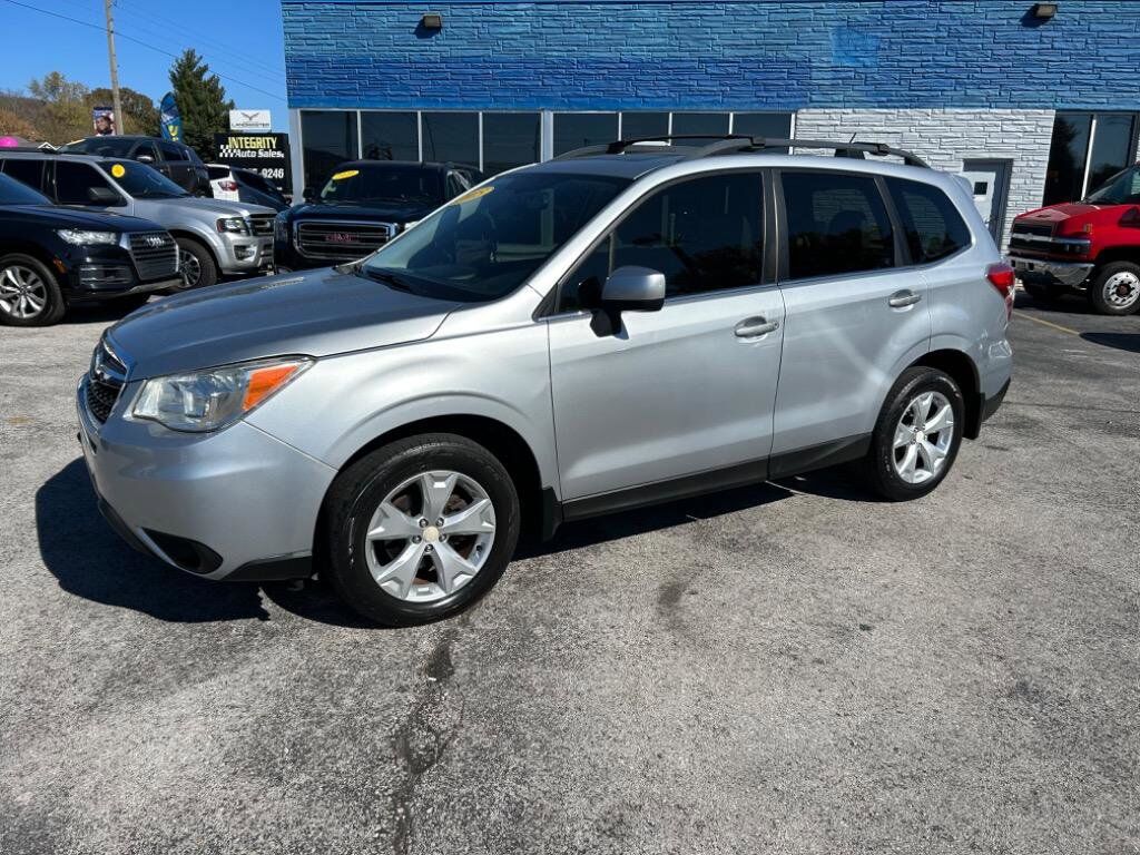 2015 SUBARU Forester
