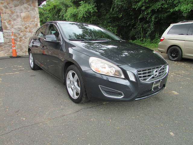 2013 VOLVO S60
