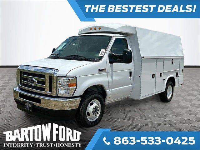 2025 FORD E-350