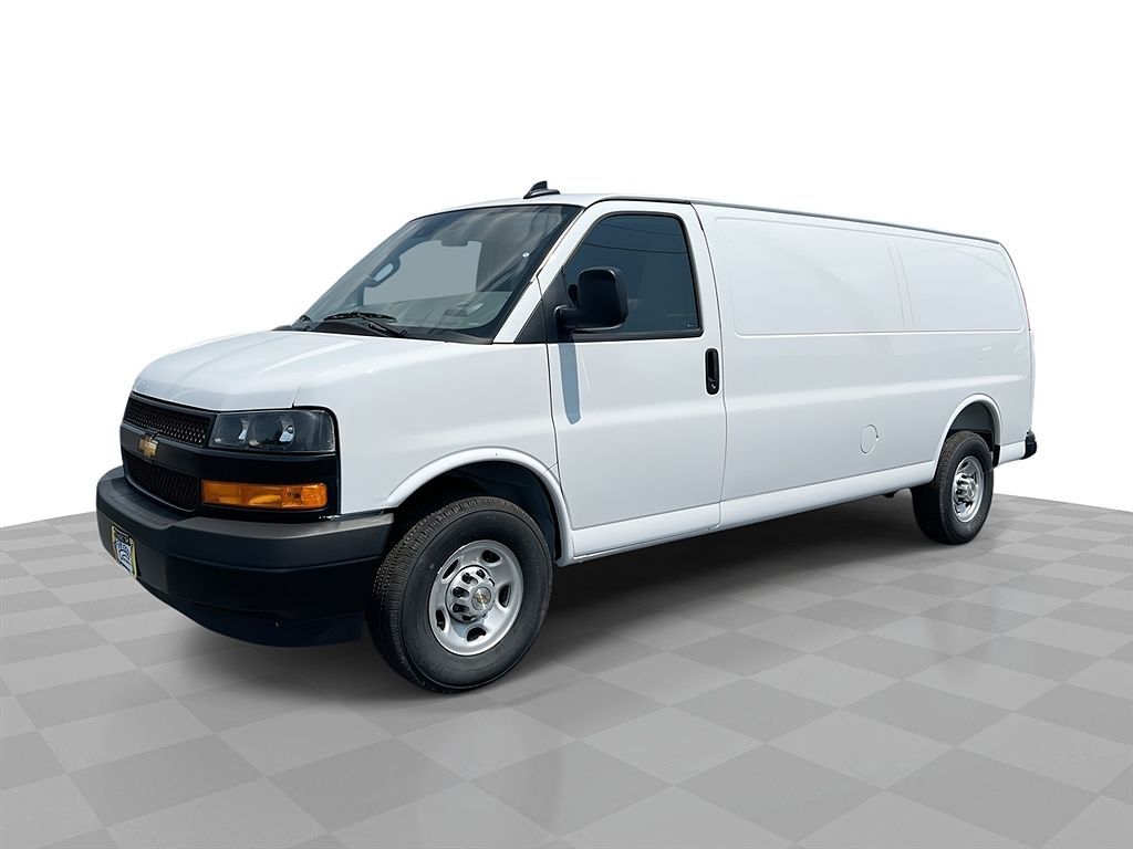 2025 CHEVROLET Express