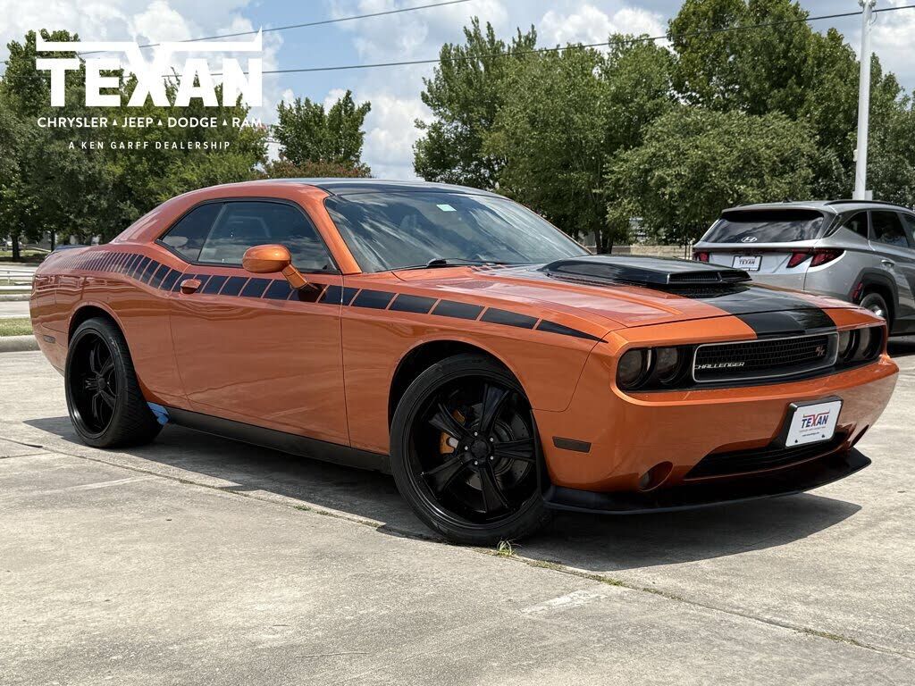 Dodge Challenger