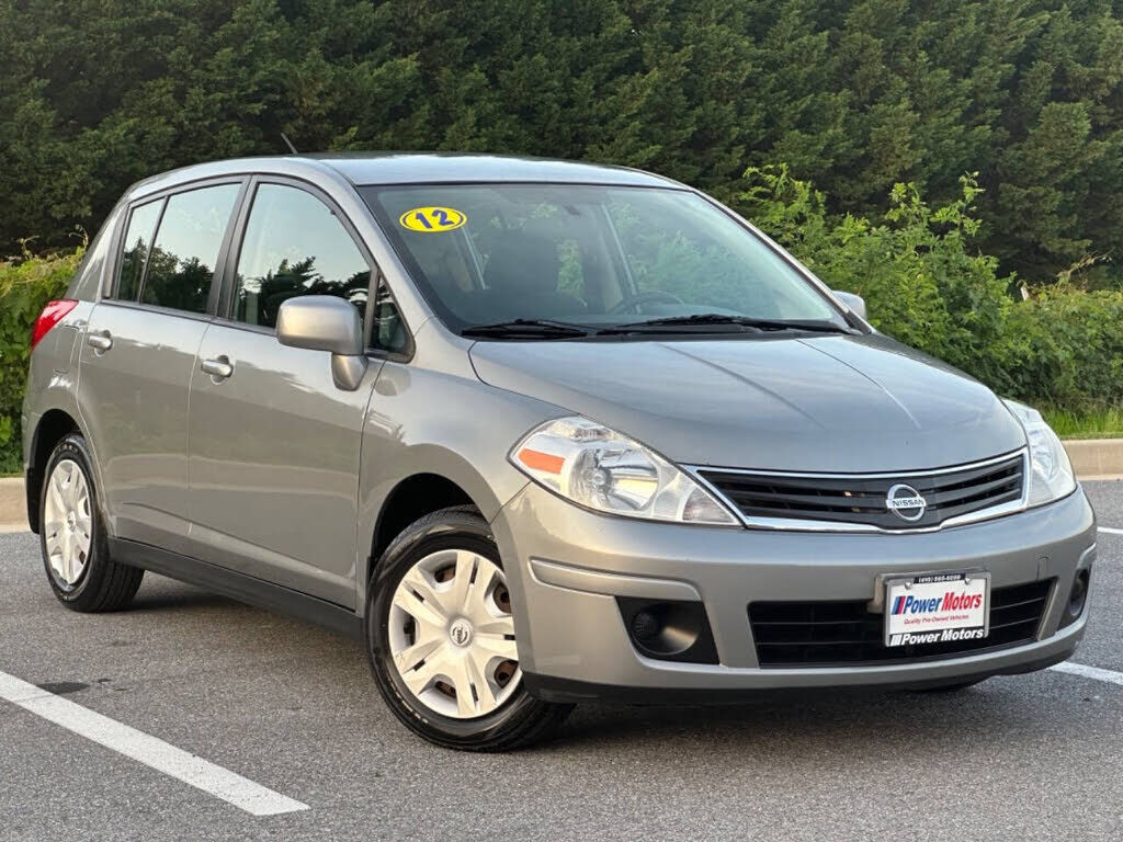 2012 NISSAN Versa