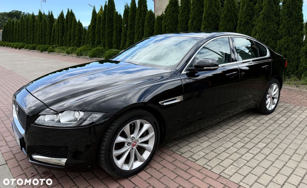 Jaguar XF