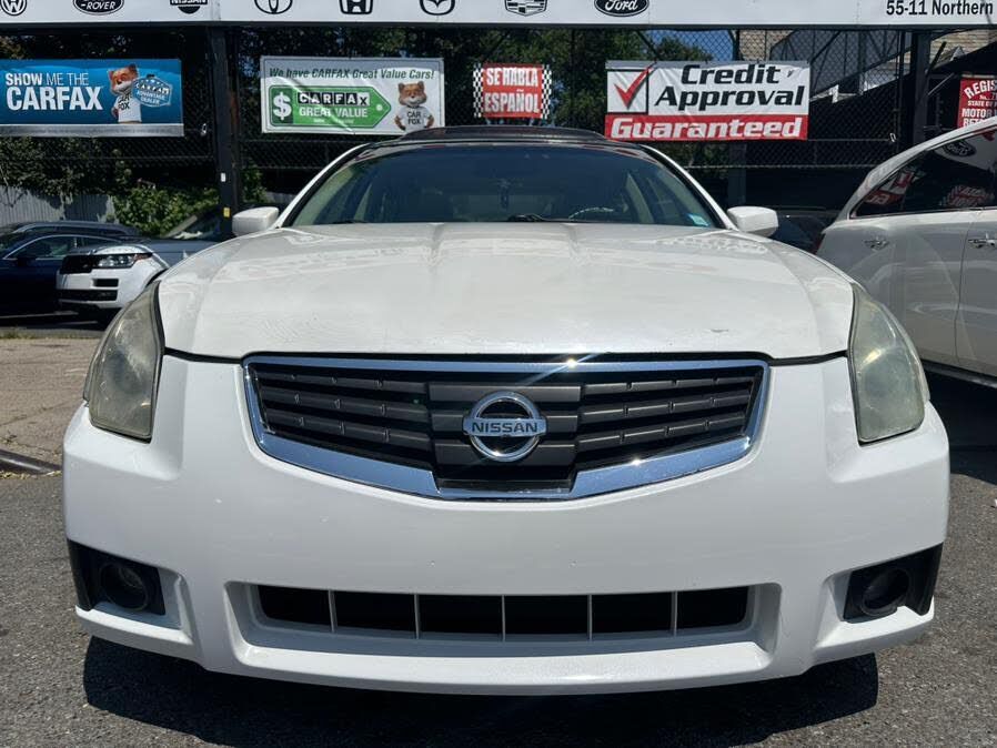 Nissan Maxima
