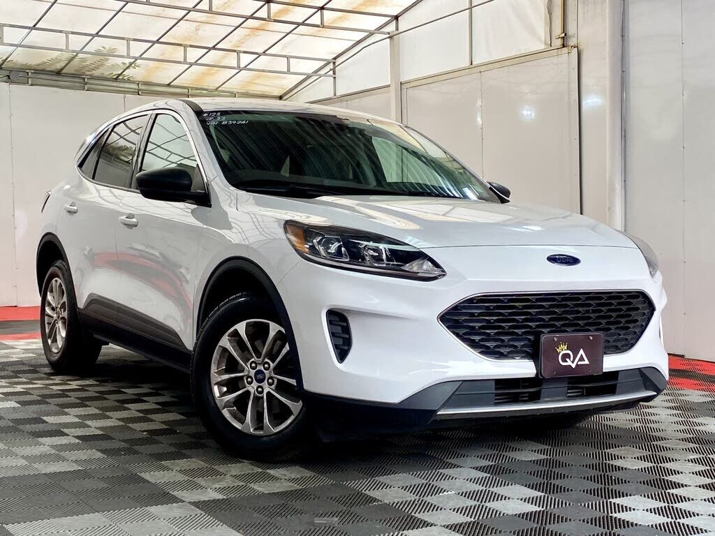 2022 FORD Escape
