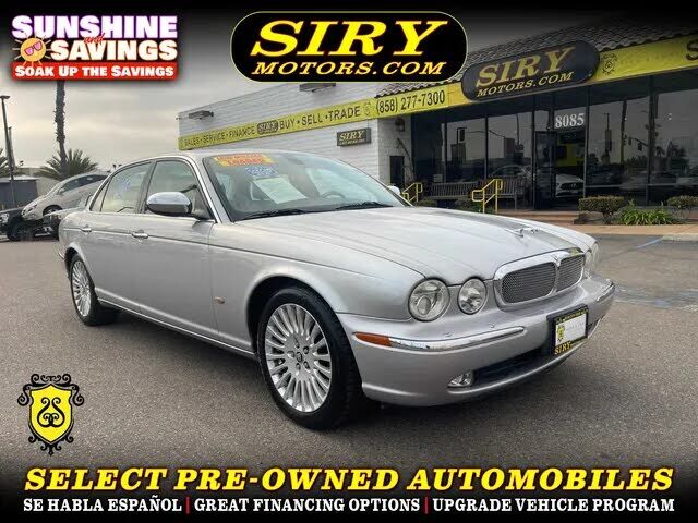 Jaguar XJ