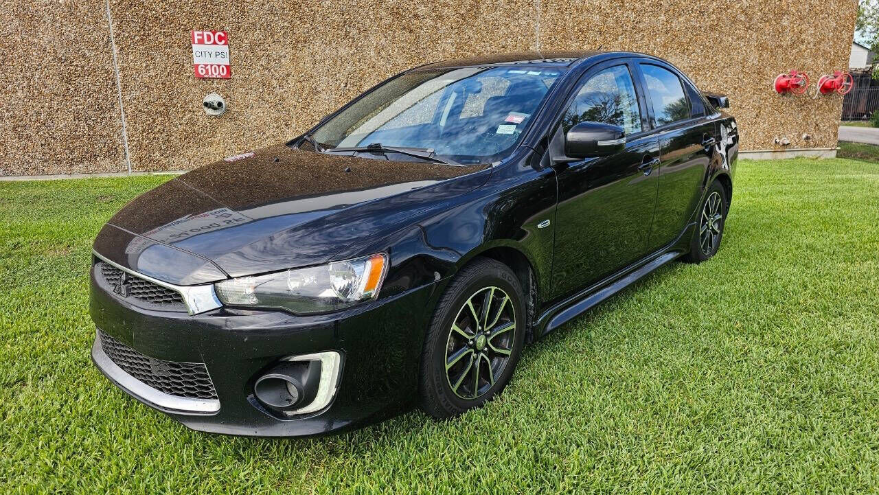 Mitsubishi Lancer