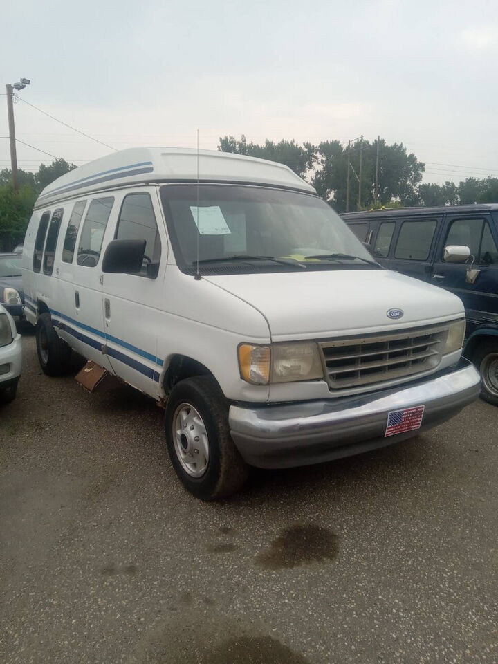 Ford E-250